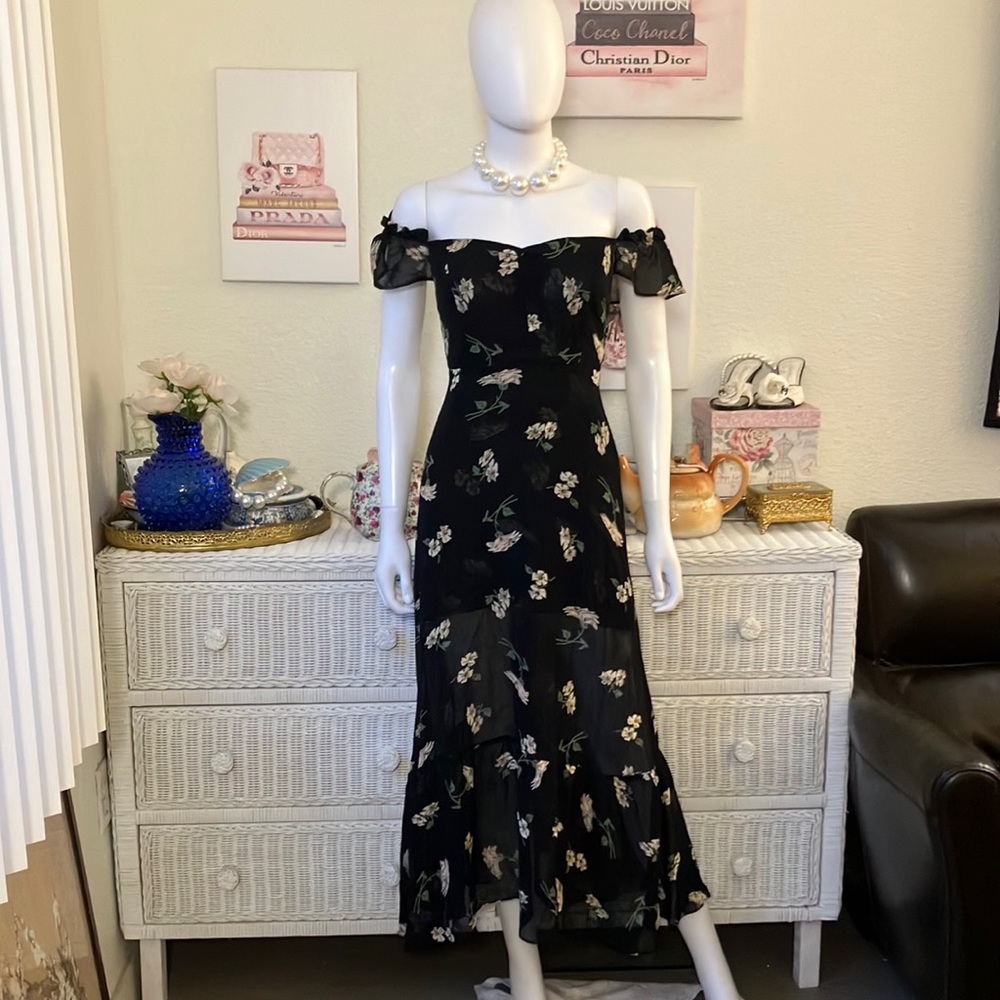 Reformation tropica floral off shoulder dress black color size Small